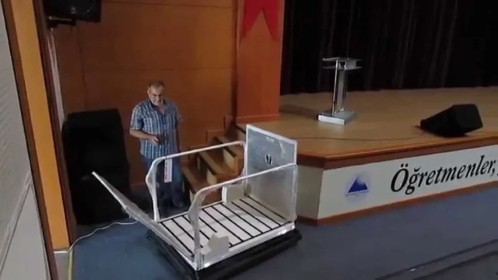 Koltuk Tipi Merdiven Asansörü